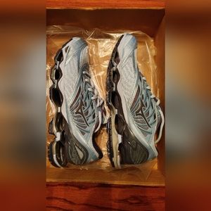 Mizuno Wave Prophecy 8 Women
